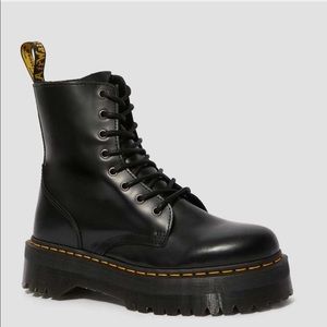 Dr. Martens Jadon platform boot